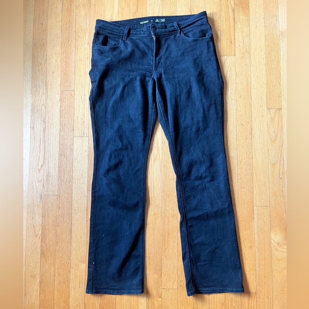 Old Navy Wow Bootcut, mid-rise black denim jeans, size 12.